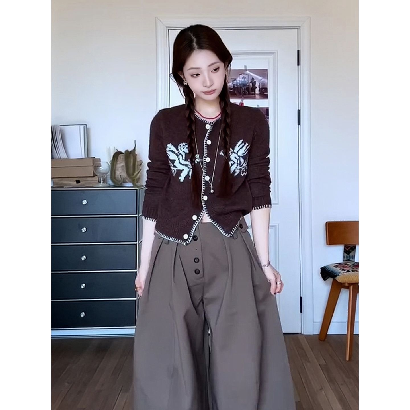 美拉德咖色針織開衫女春秋冬丘比特短款慵懶風毛衣外套修身上衣