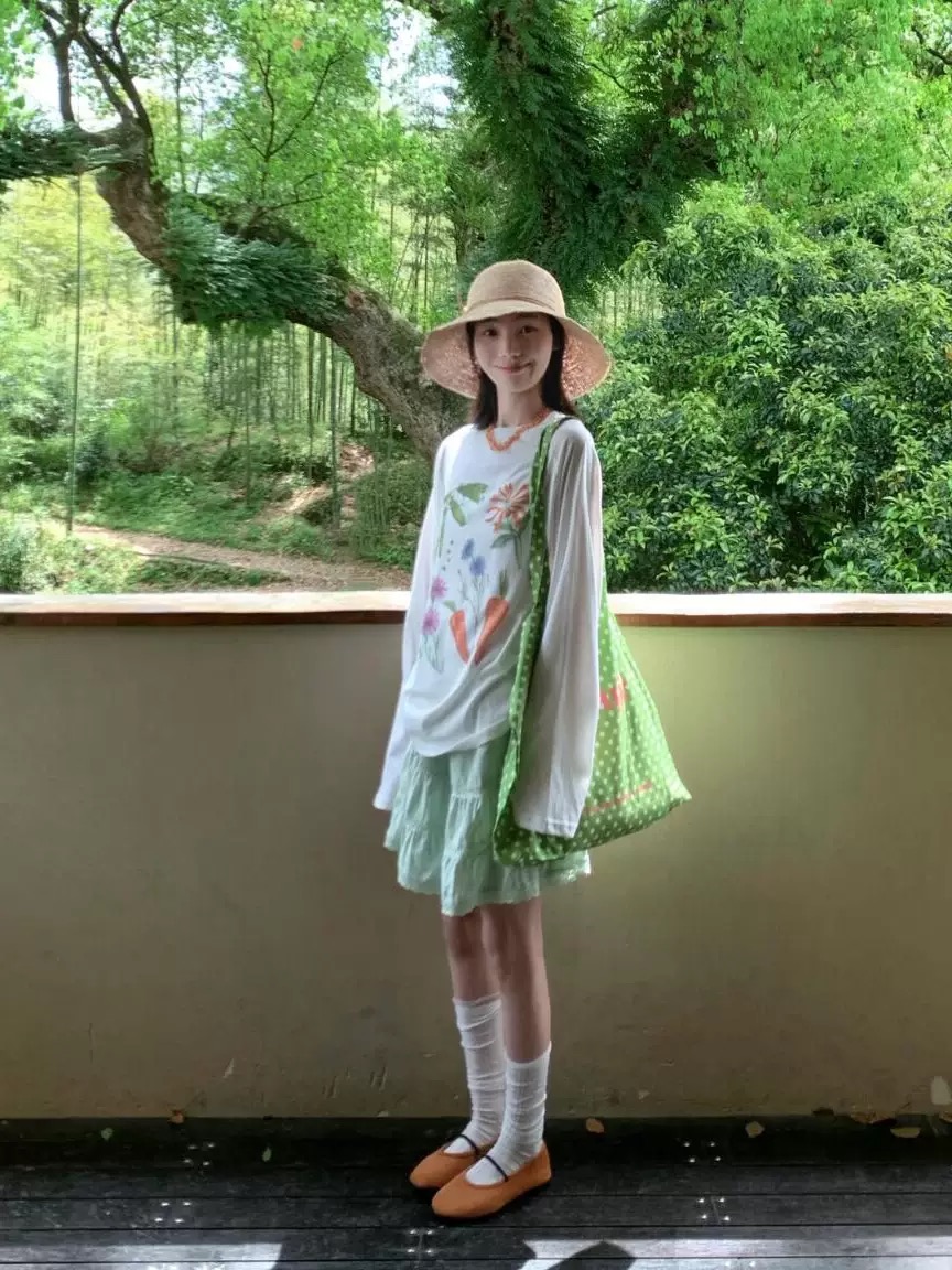 春夏季薄款印花微透輕薄長袖白色罩衫女慵懶涼感透氣防曬網紗T恤