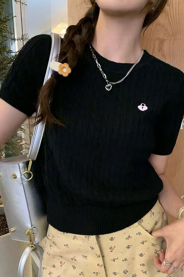 短袖t恤女夏季新款修身顯瘦百搭黃色麻花復古短款針織衫洋氣上衣