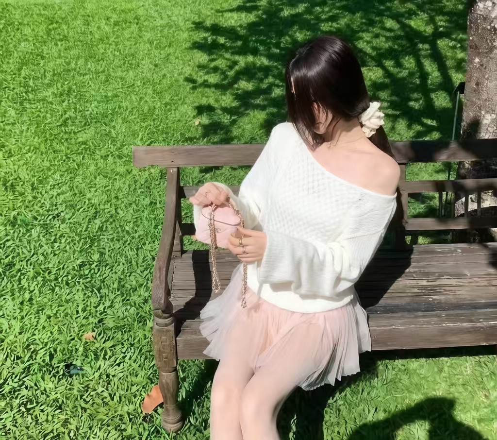 綿羊毛圓領馬海毛針織衫女溫柔松弛修身輕薄上衣
