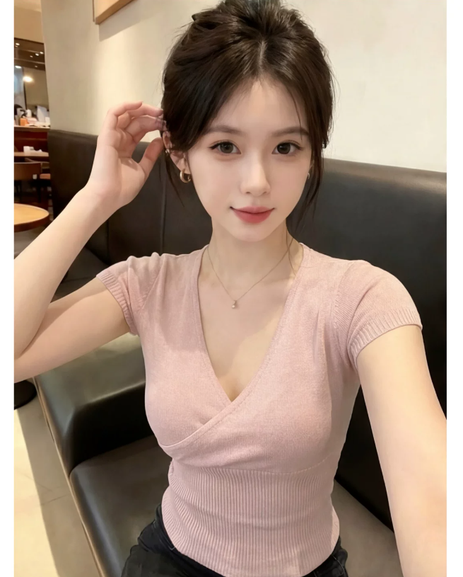 粉色方領短款短袖正肩t恤女夏季設計感小眾修身緊身針織冰絲上衣