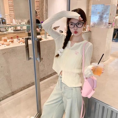 漫塔奶杏杏色鏤空防曬毛織上衣女早春可愛甜美微透毛針織衫