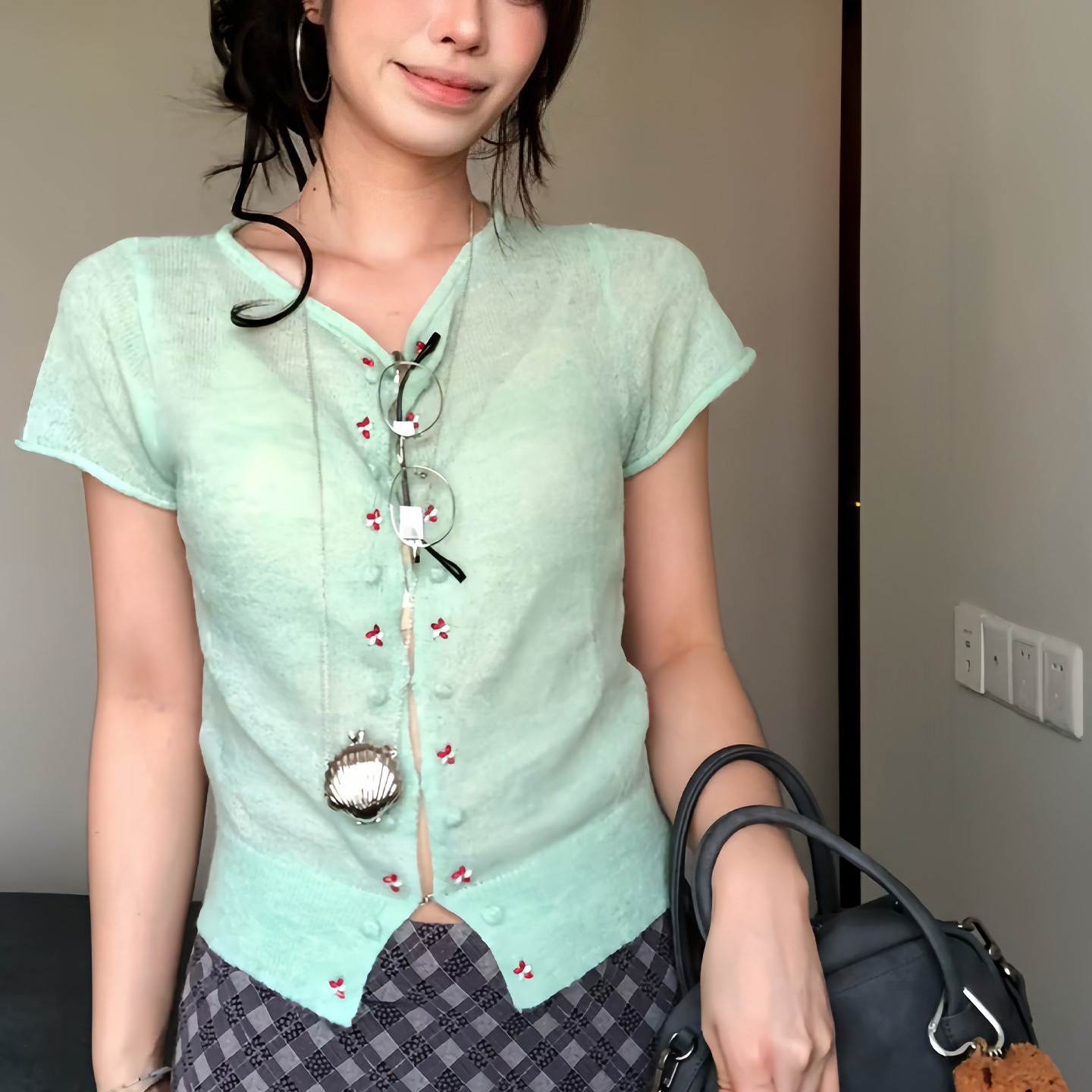 薄荷綠短袖針織開衫女春季釘珠鏤空外套修身顯瘦透氣設計感上衣潮