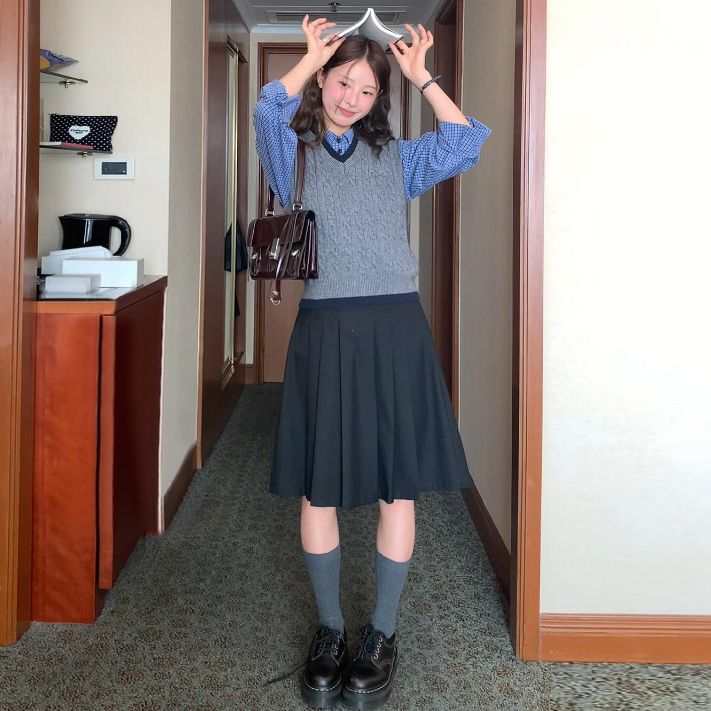 v領針織背心馬甲女秋冬疊穿洋氣減齡毛衣坎肩學院風外穿無袖毛衣