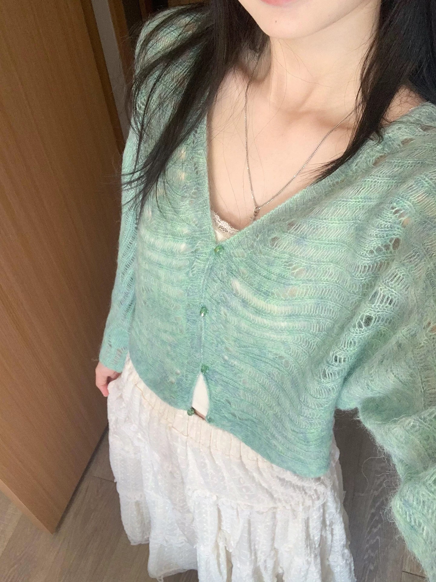 韓系穿搭早春上衣小香風鏤空薄款毛衣開衫外套女小個子外搭針織衫