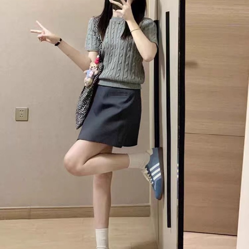 灰色復古短袖針織衫T恤女夏麻花字母高級感圓領短款韓系薄款上衣
