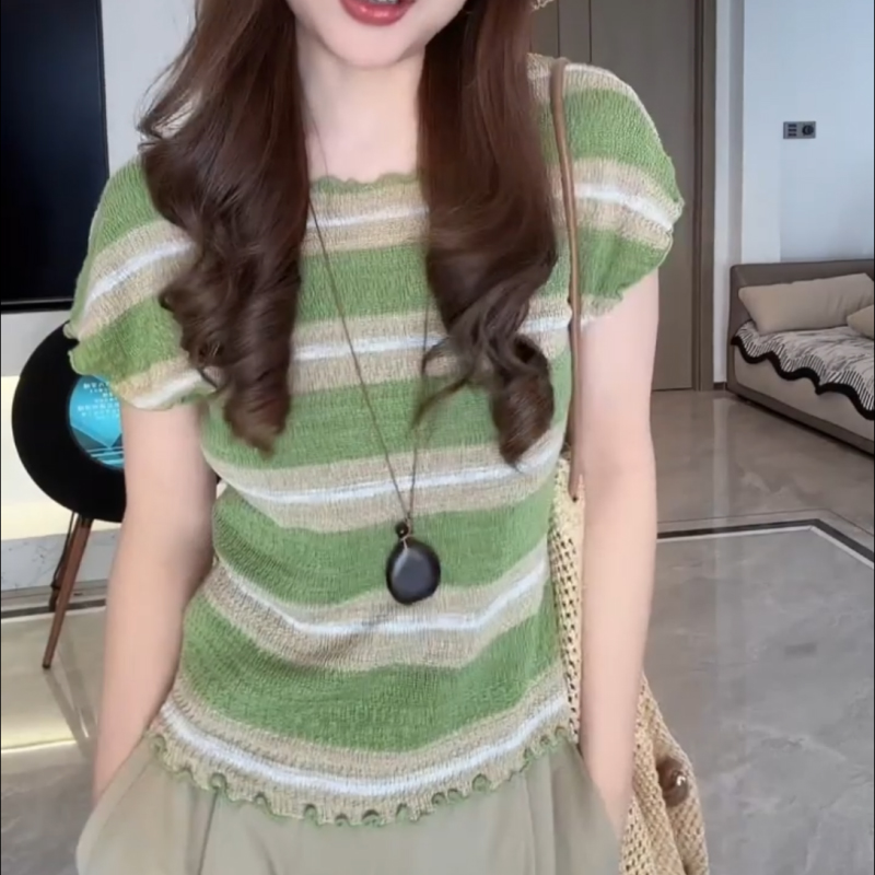 實拍實價木耳邊條紋針織衫