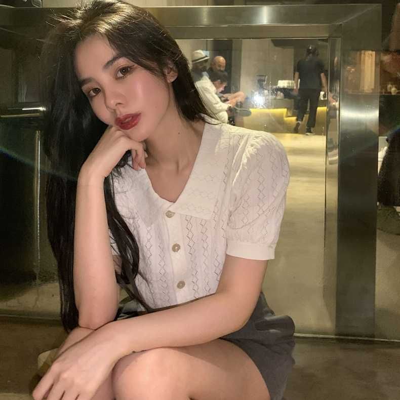 法式短款上衣針織開衫女薄款純白色polo領鏤空設計感修身百搭清純