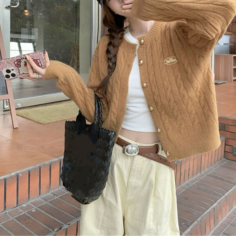 秋季女裝圓領小香風單排扣開衫麻花時尚小眾設計感針織開衫外套潮
