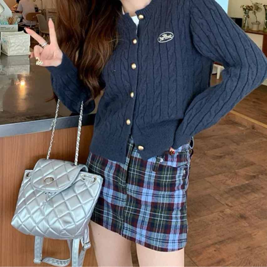 秋季女裝圓領小香風單排扣開衫麻花時尚小眾設計感針織開衫外套潮