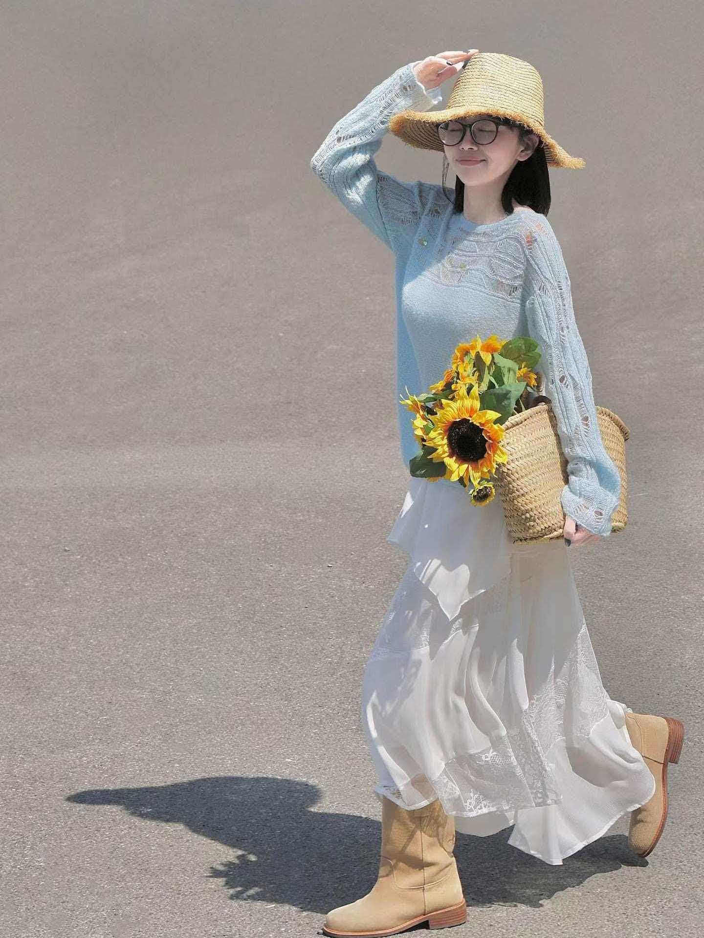 韓系漂亮藍色鏤空針織打底衫女春裝可外穿內搭獨特超好看毛衣上衣