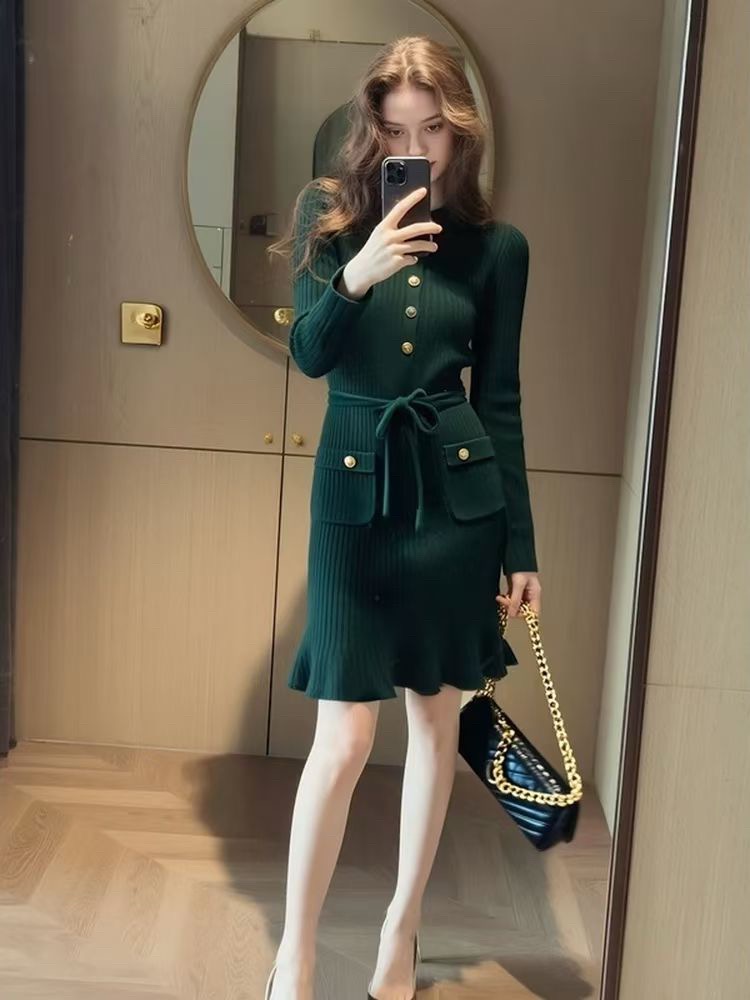 MY15500# 千金感绿色针织连衣裙新款收腰系带荷叶边高级气质裙子女裝貨源服裝批發