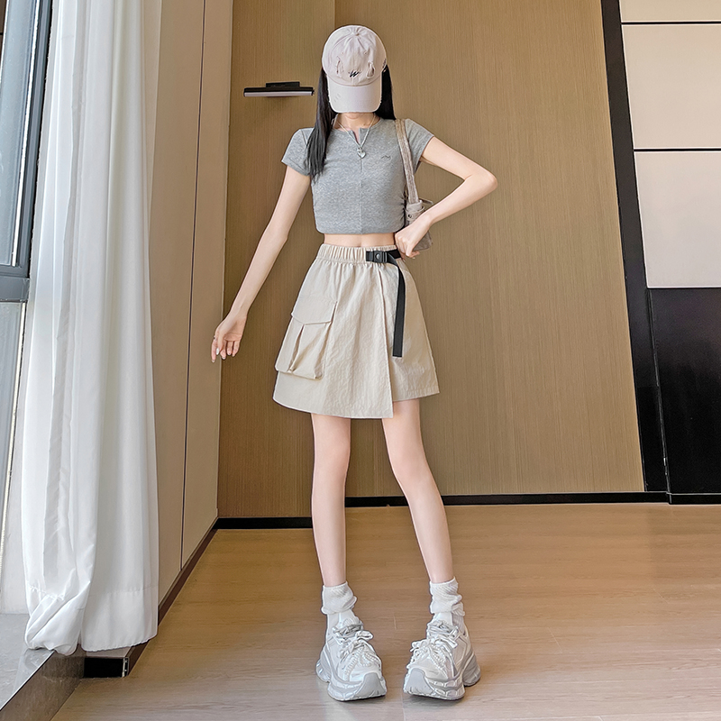 實拍2026顯瘦皮帶一體工裝口袋速干超短減齡軍綠色通勤短褲女