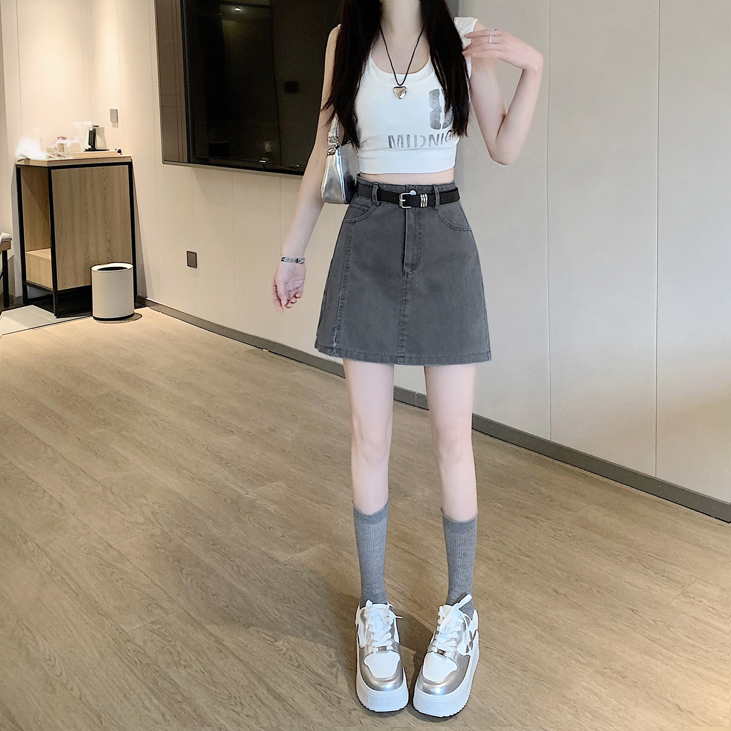實拍時尚高級感新款夏季煙灰色A字下角開叉百搭大碼牛仔半身短裙