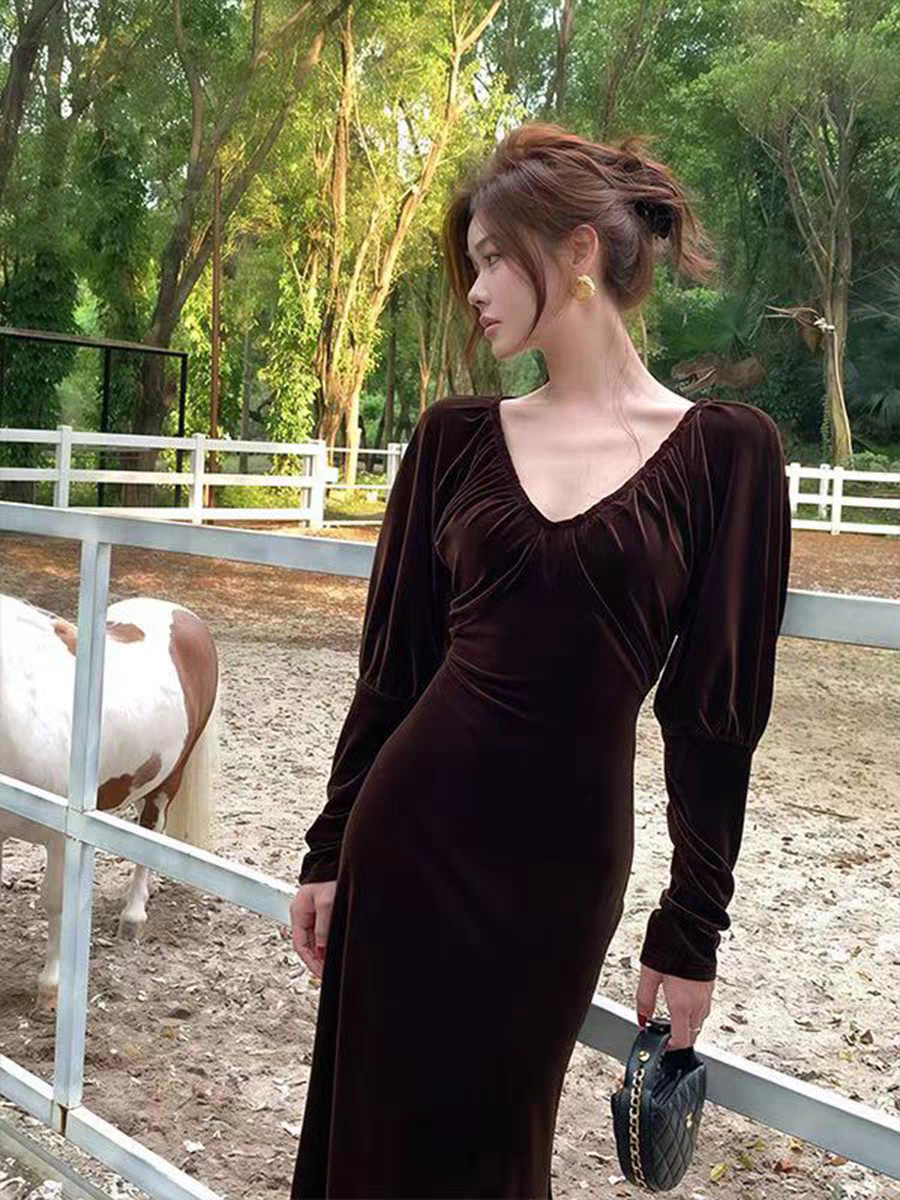 MY13460# 大方得体绝美礼服法式复古气质收腰v领咖色丝绒长袖连衣裙女裝貨源服裝批發