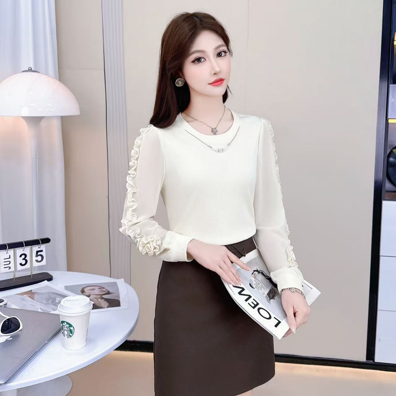 洋氣紗袖t恤女士2025新款長袖上衣早秋季黑色洋氣感時尚蕾絲小衫