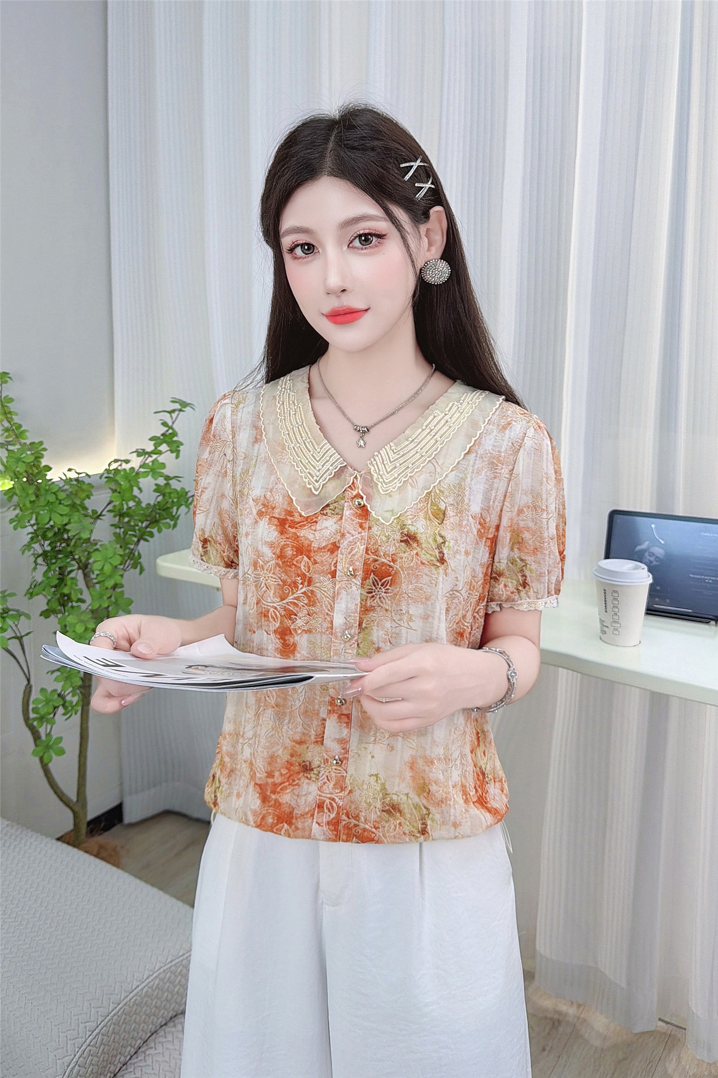 娃娃領雪紡襯衫女裝2026夏季新款釘珠時尚碎花漂亮小衫短袖上衣