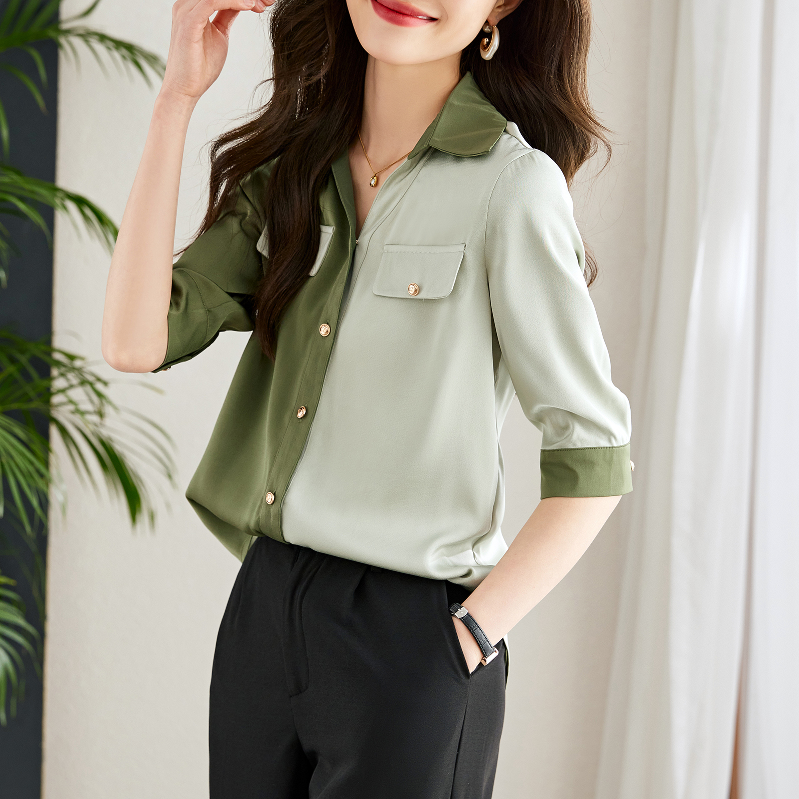 實拍2026夏裝撞色緞面高級感雙口袋襯衫女氣質七分袖別致上衣