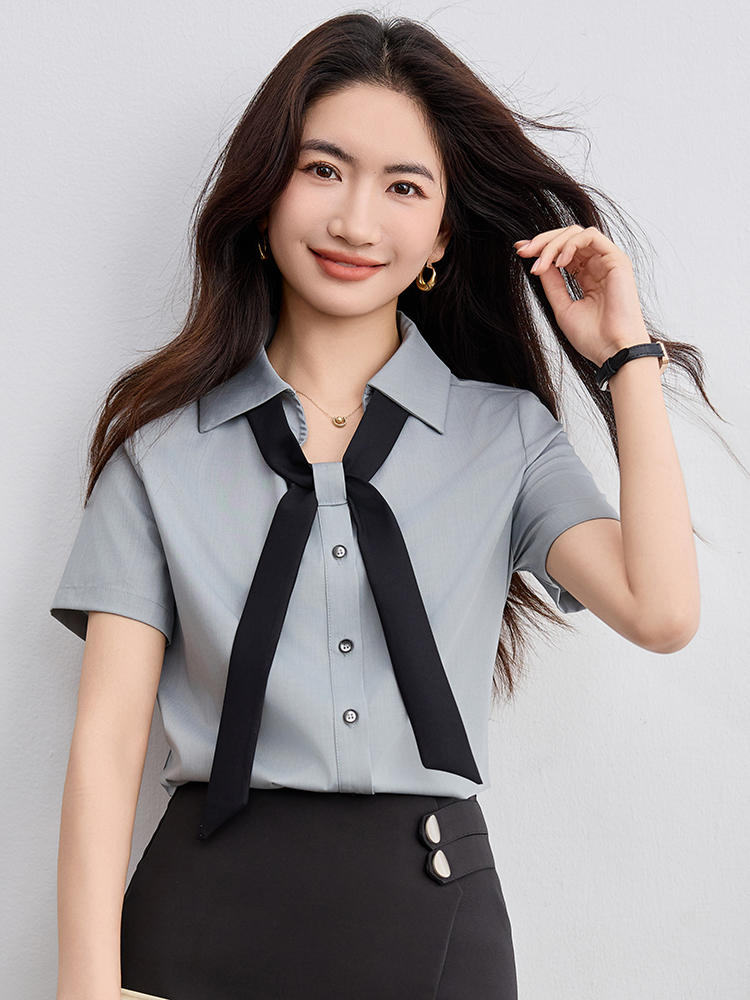 實拍2026夏季新款灰色V領短袖襯衫女學院風設計感上衣小衫女