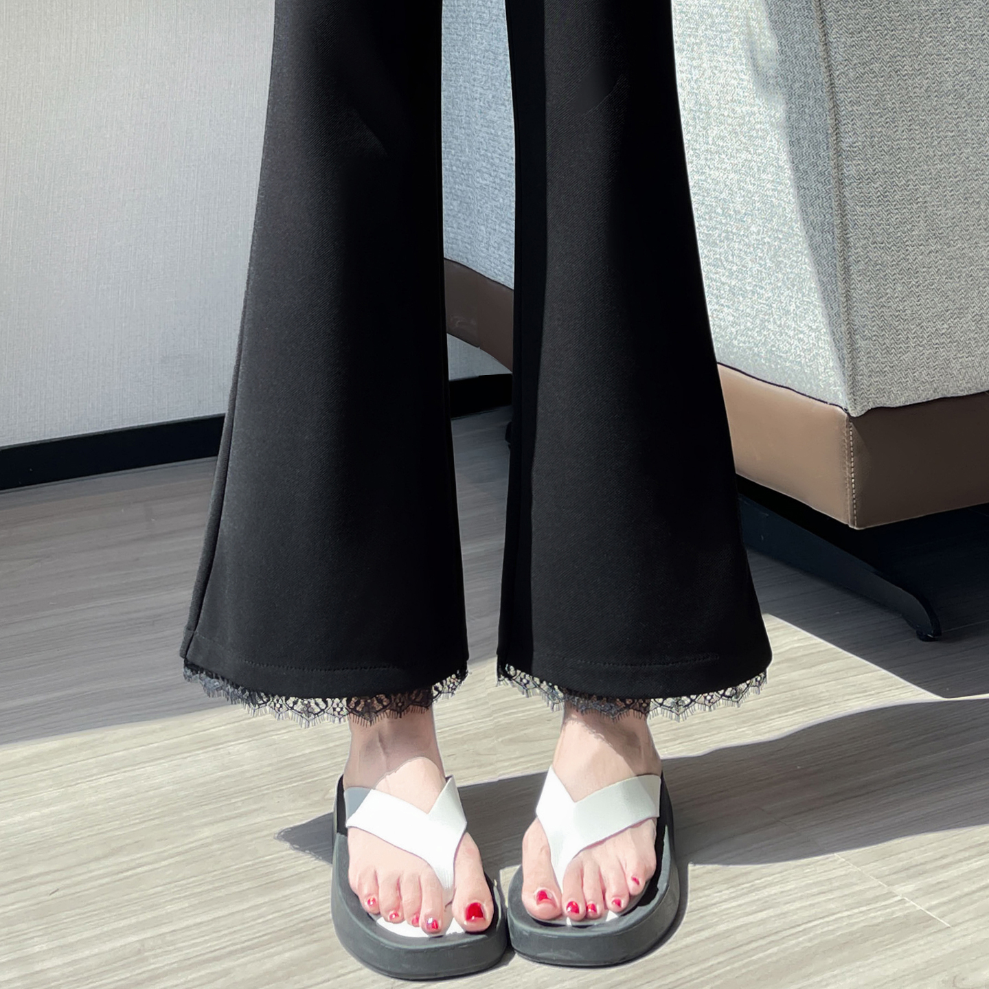 實拍 黑色蕾絲拼接西裝微喇褲女2026夏季高腰顯瘦休閑九分喇叭褲