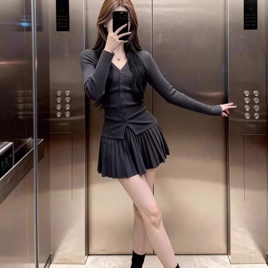 MY14801# 新款韩系甜辣风显身材秋冬内搭套装百褶短裙子气质超好看女装女裝貨源服裝批發