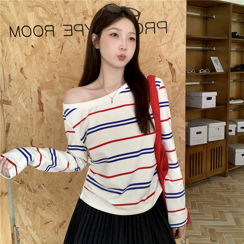MY14019# 大码设计感别致斜肩t恤卫衣韩系气质百搭条纹露肩上衣女裝貨源服裝批發