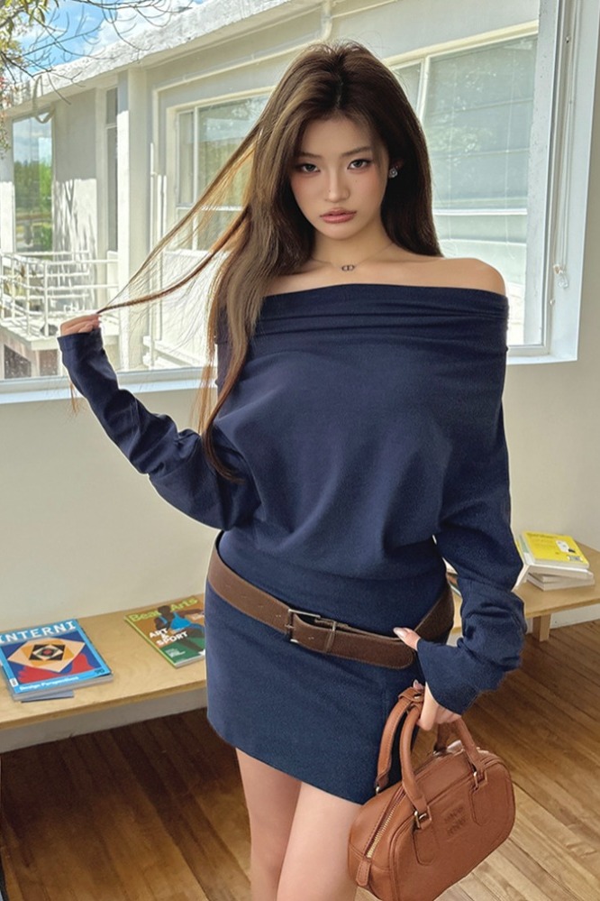 實拍2025秋冬新款蝙蝠袖一字肩蕩領兩穿連衣裙女短裙氣質包臀裙子