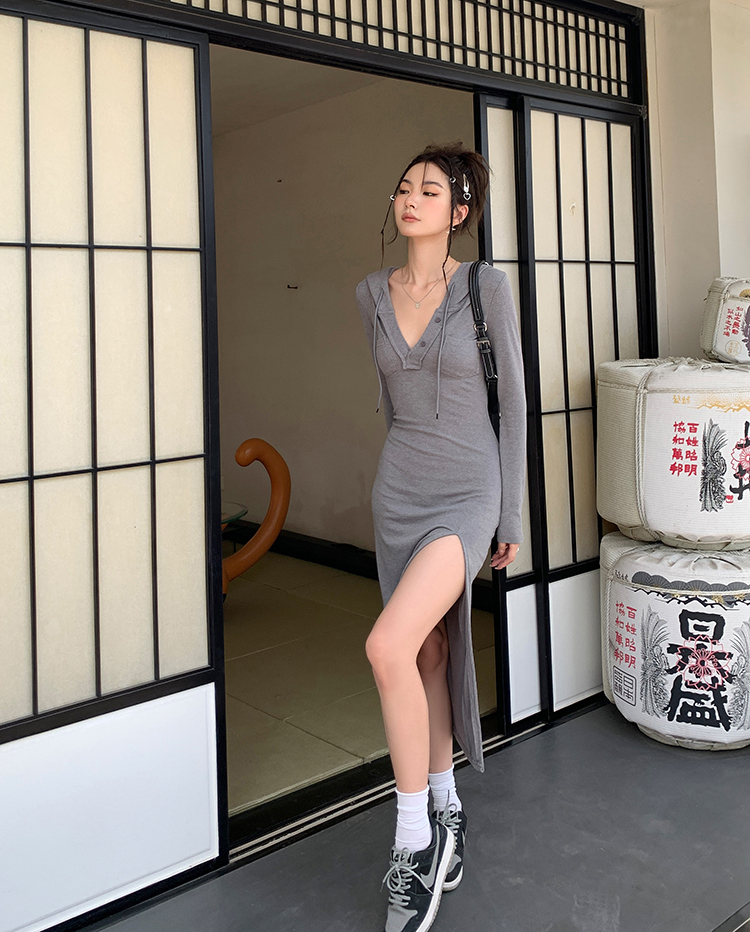 實拍2026春裝新款ins網紅設計開叉連衣裙女中長款連帽修身打底裙