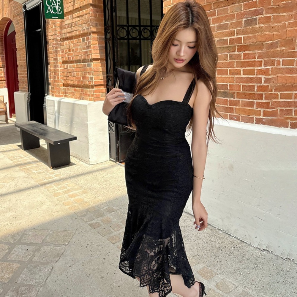 實拍2026春夏新款不規則法式蕾絲吊帶裙女優雅輕奢修身包臀魚尾裙
