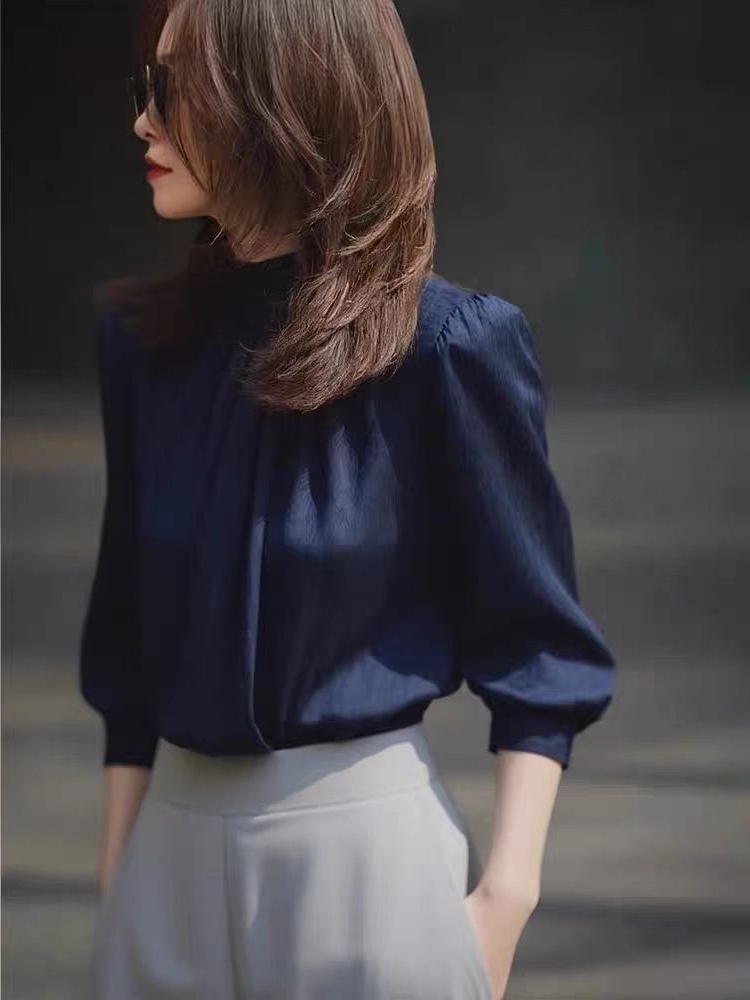 法式霧藍色半高領收褶襯衫2025秋季新款減齡洋氣氣質女士上衣