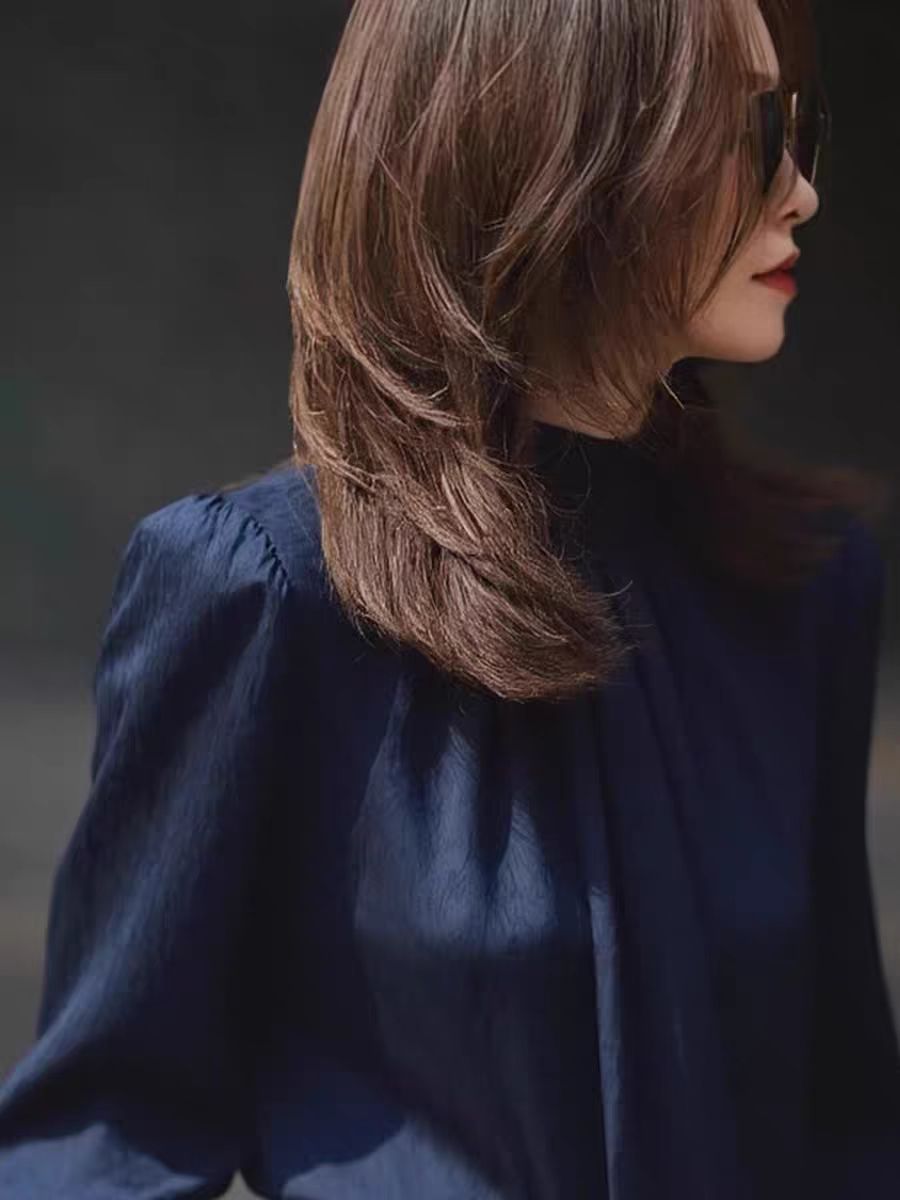 法式霧藍色半高領收褶襯衫2025秋季新款減齡洋氣氣質女士上衣