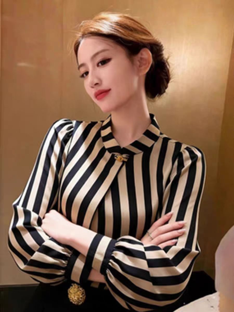 2026新款高級感氣質通勤長袖立領金屬扣條紋襯衫上衣女