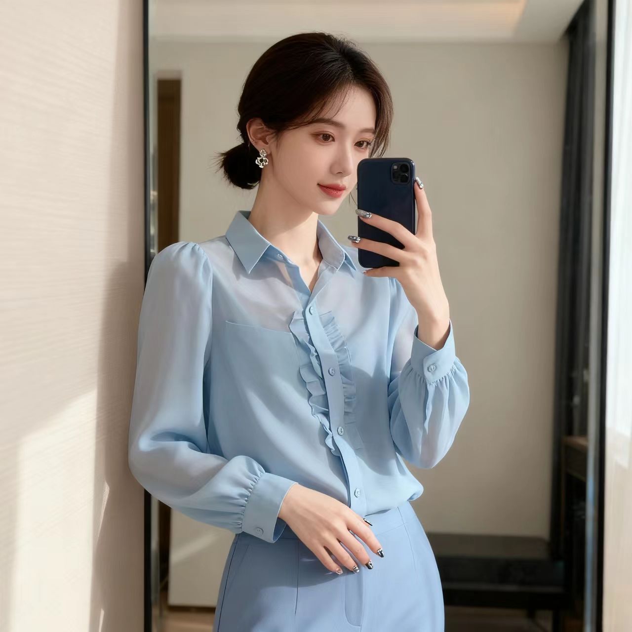 藍色長袖襯衫春裝女款新款氣質小衫爆款法式高級感上衣