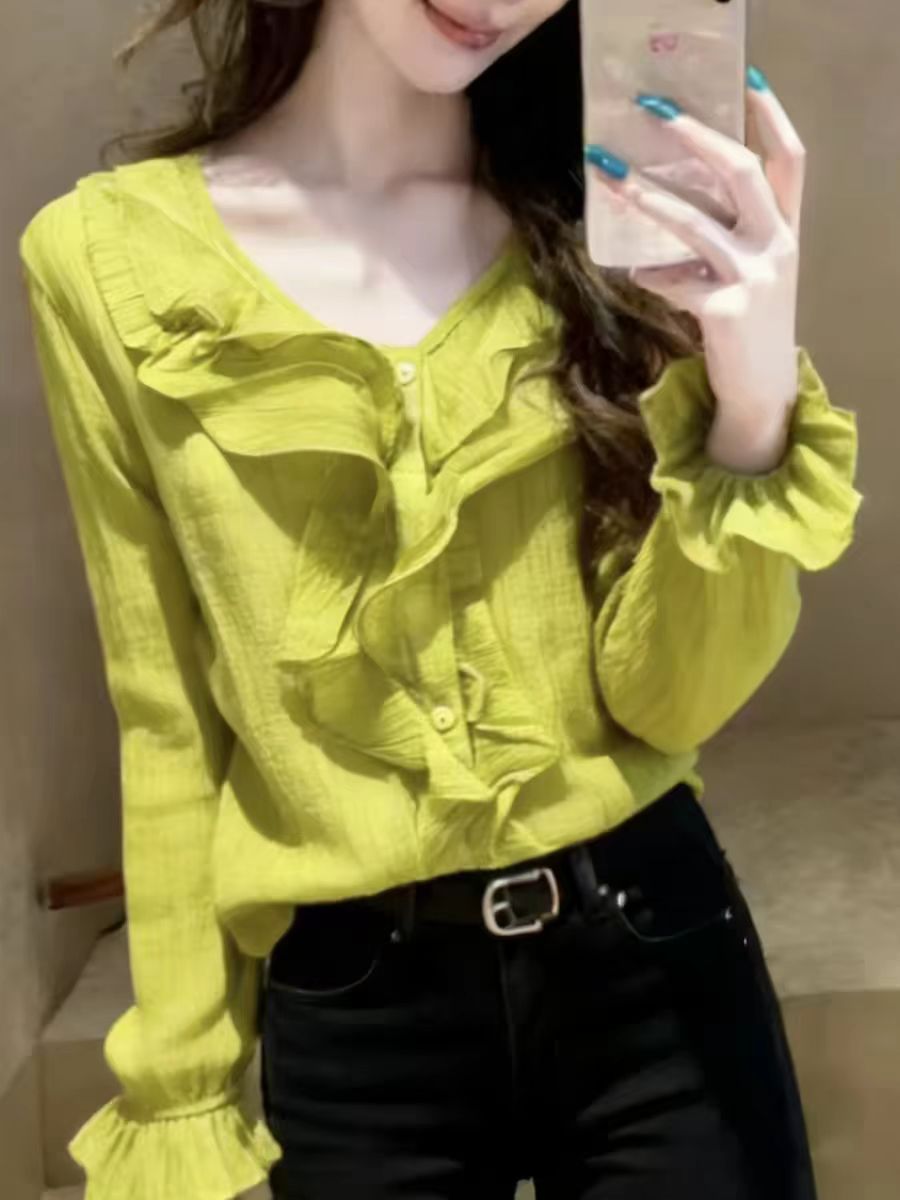 復古牛油果綠荷葉邊V領長袖襯衫女春季新款休閑通勤百搭顯瘦上衣