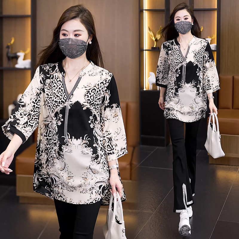 RY2566# 实拍大码显瘦套装2026夏季宽松透气印花T恤弹力开叉微喇裤两件套