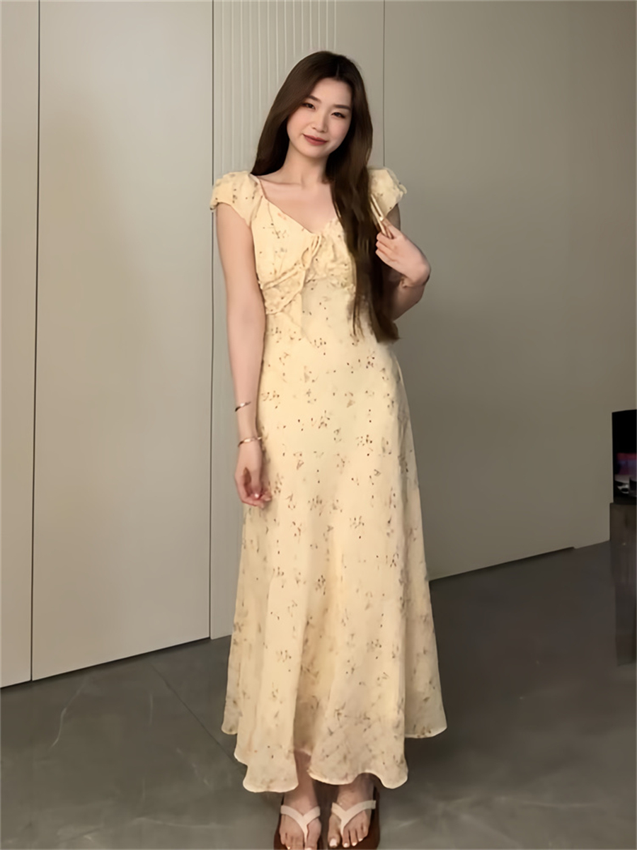 MY8418# 温柔风黄色碎花连衣裙子女夏季新款大码胖MM修身绝美度假长裙女裝貨源服裝批發