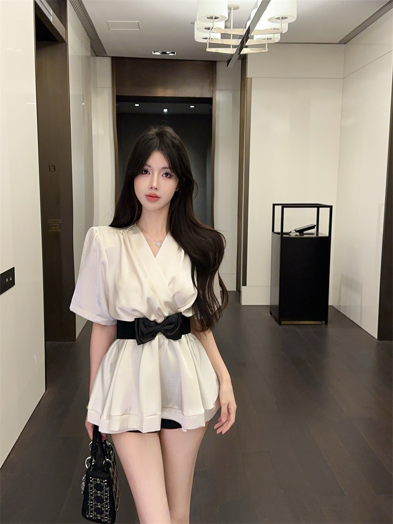 MY10239# 新款~高级感气质缎面蝴蝶结腰带V领衬衫上衣女女裝貨源服裝批發