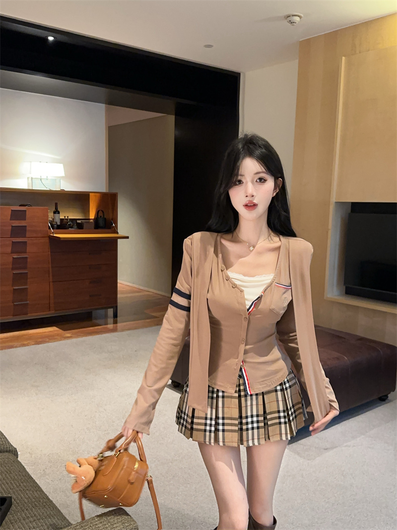 MY13247# 新款~学院风撞色假两件条纹上衣高腰百褶短裙女女裝貨源服裝...