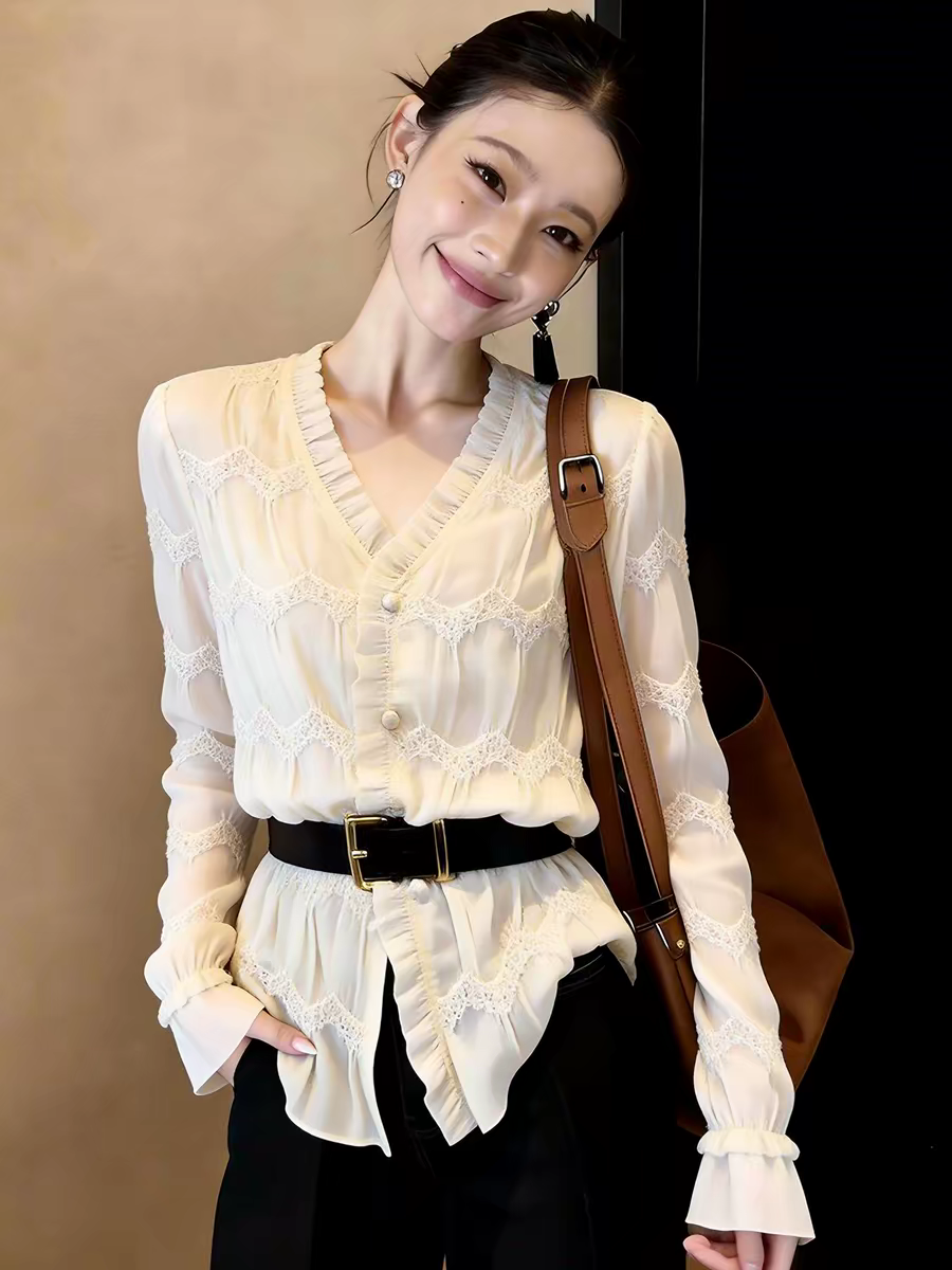 獨特漂亮超好看上衣女2026年春季新款法式設計感小眾時尚氣質長袖