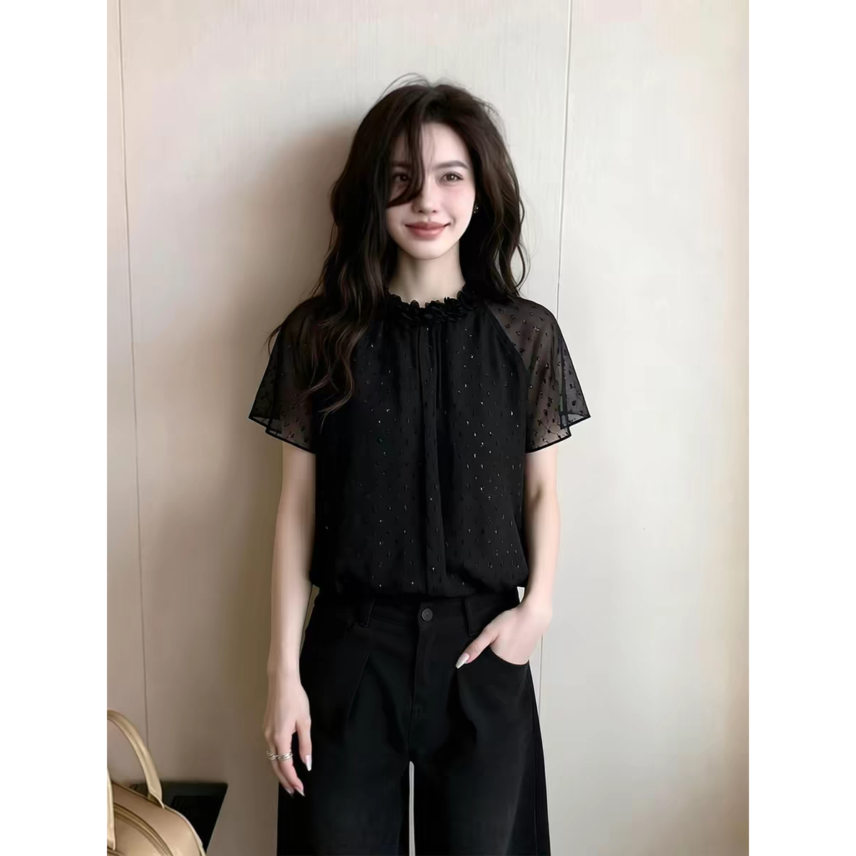優雅通勤風黑色荷葉袖小衫女2026春季新款高級感顯瘦氣質小衫上衣
