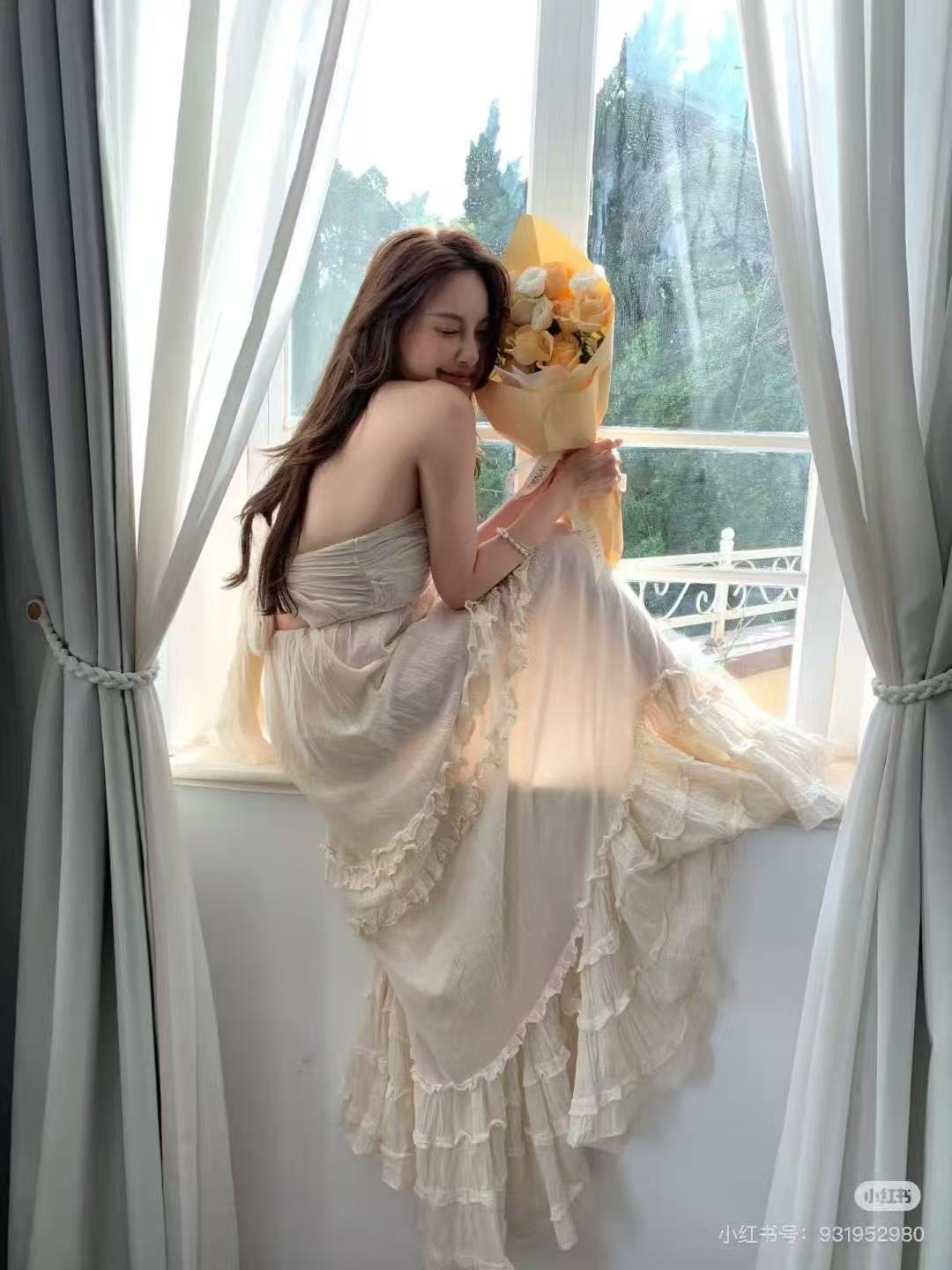 法式性感純欲風泰國海邊度假連衣裙女三亞性感吊帶蛋糕露背長裙子
