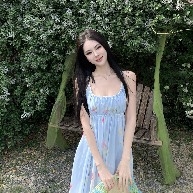 法式度假藍色碎花吊帶連衣裙女性感純欲露背系帶茶歇長裙