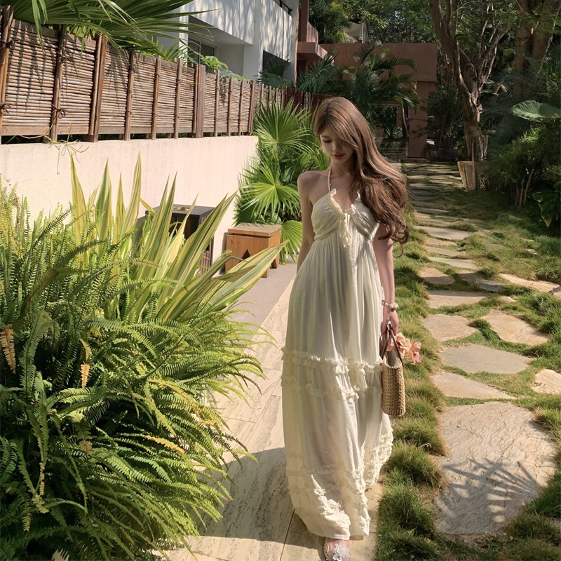法式性感純欲風泰國海邊度假連衣裙女三亞性感吊帶蛋糕露背長裙子