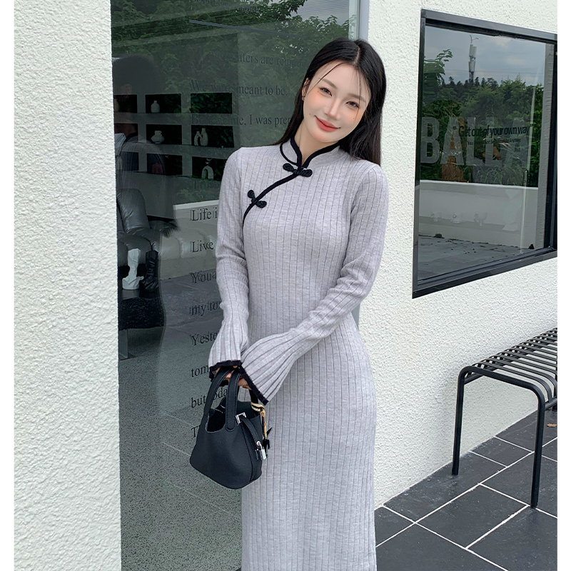 實拍新中式國風針織長袖連衣裙盤扣淑女修身包臀長裙配大衣女