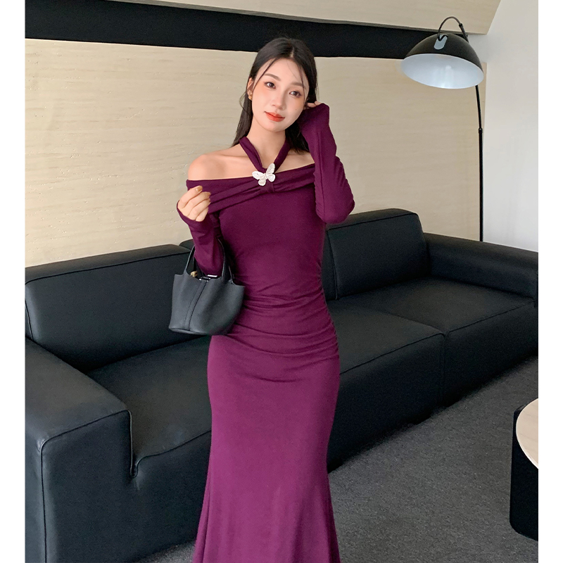 實拍一字肩紫色長袖連衣裙女純欲性感包臀掛脖小媽裙名媛內搭