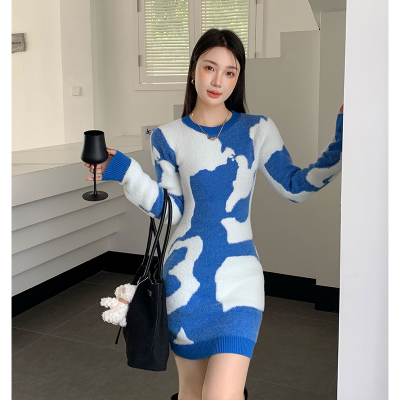 實拍設計感扎染法式長袖針織連衣裙秋冬慵懶顯瘦毛衣包臀短裙