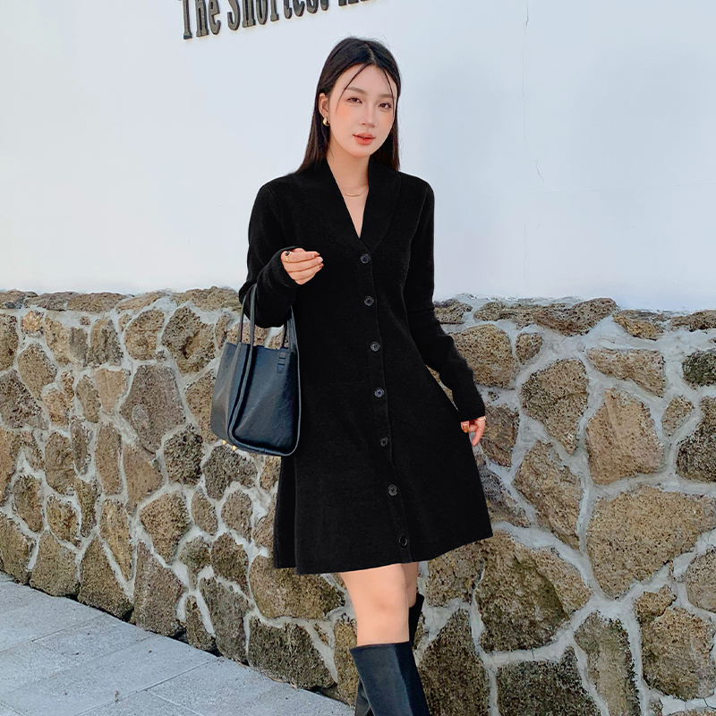 實拍氣質芭蕾風A字裙V領收腰針織連衣裙短裙秋冬內搭小個子裙