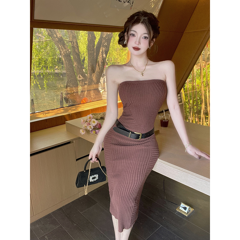 實拍性感抹胸連衣裙設計感修身收腰包臀御姐風針織裙子配腰帶