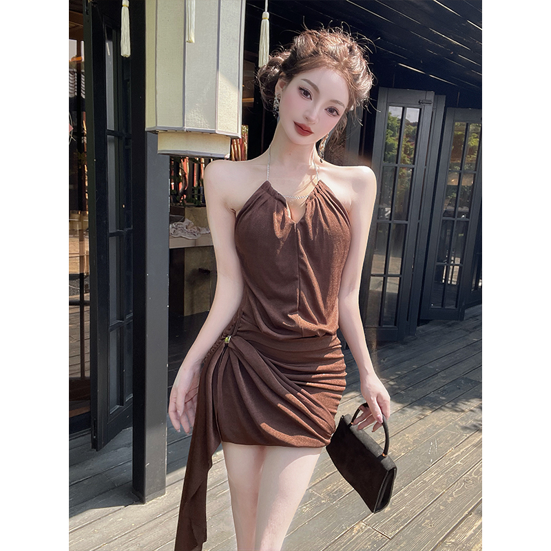實拍御姐千金風咖色無袖掛脖連衣裙夏季性感禮服包臀短裙飄帶