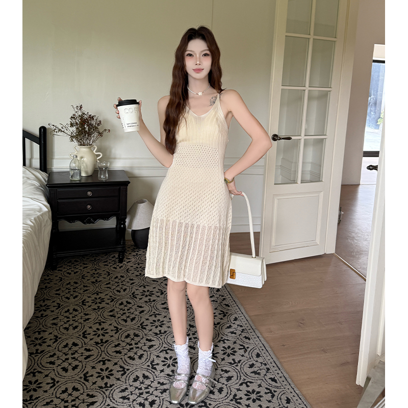 實拍法式純欲風甜辣妹吊帶連衣裙女夏季性感收腰顯瘦洋氣短裙